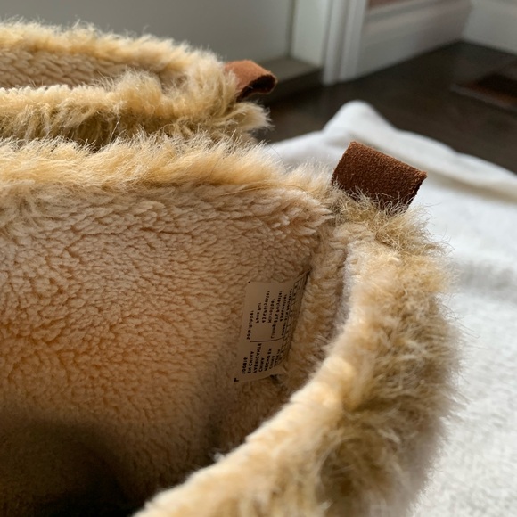 Toms Suede and Faux Fur Moccasin Pom Pom Boots - Picture 4 of 15